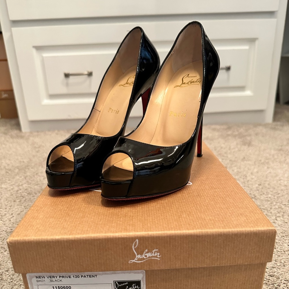 Christian Louboutin New Very Prive 120 Patent